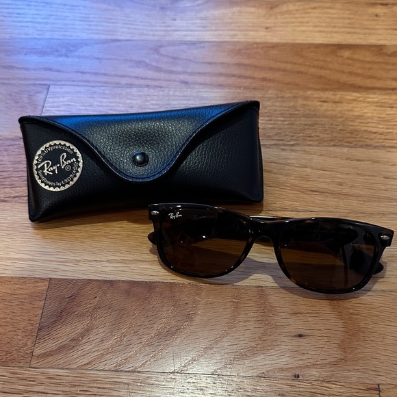 Ray-Ban Accessories - Ray-Ban Classic Tortoise Sunglasses with Case